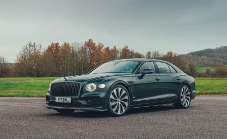 2021 Bentley Flying Spur V8 Front Three-Quarter Wallpapers 450x275 (40)