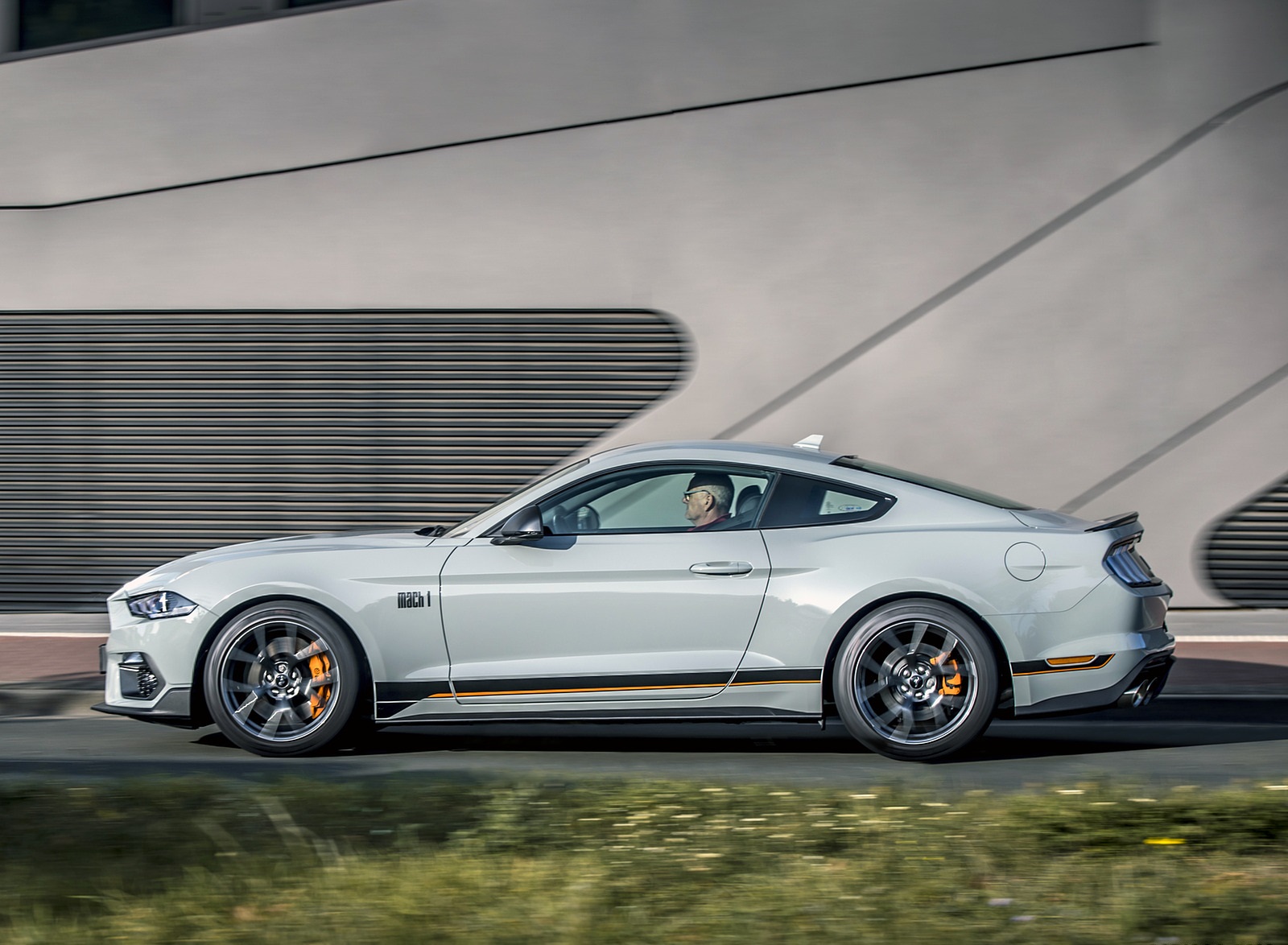 2021 Ford Mustang Mach 1 (EU-Spec) (Color: Fighter Jet Gray) Side Wallpapers #58 of 94