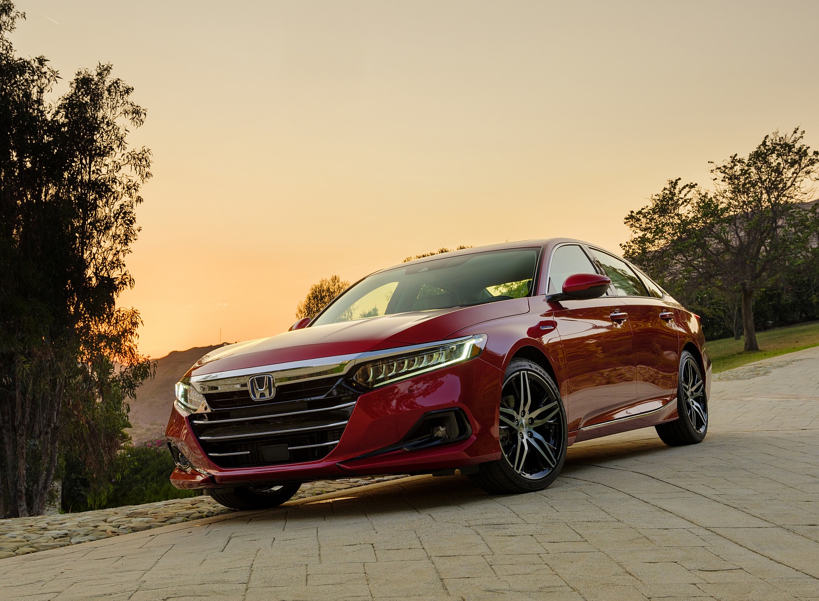 2021 Honda Accord Hybrid Front Three-Quarter Wallpapers  #6 of 22