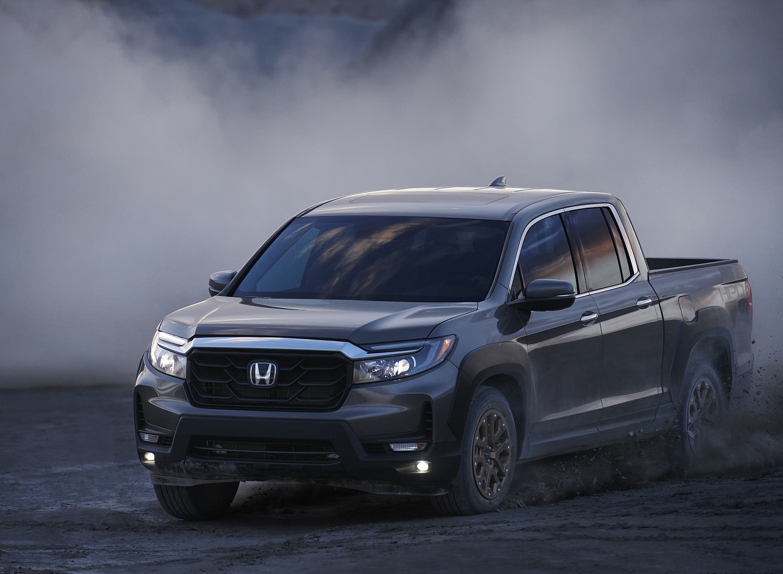 2021 Honda Ridgeline Front Three-Quarter Wallpapers #5 of 18