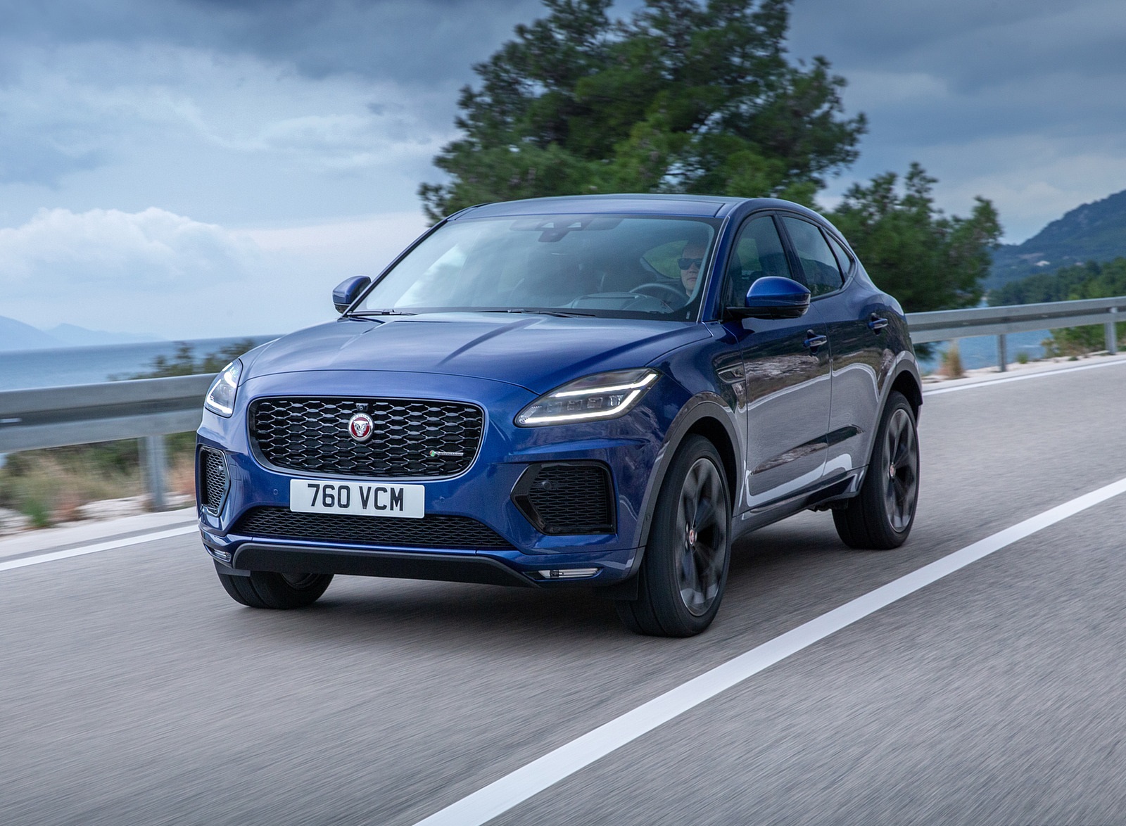 2021 Jaguar E-PACE Front Three-Quarter Wallpapers  (1)