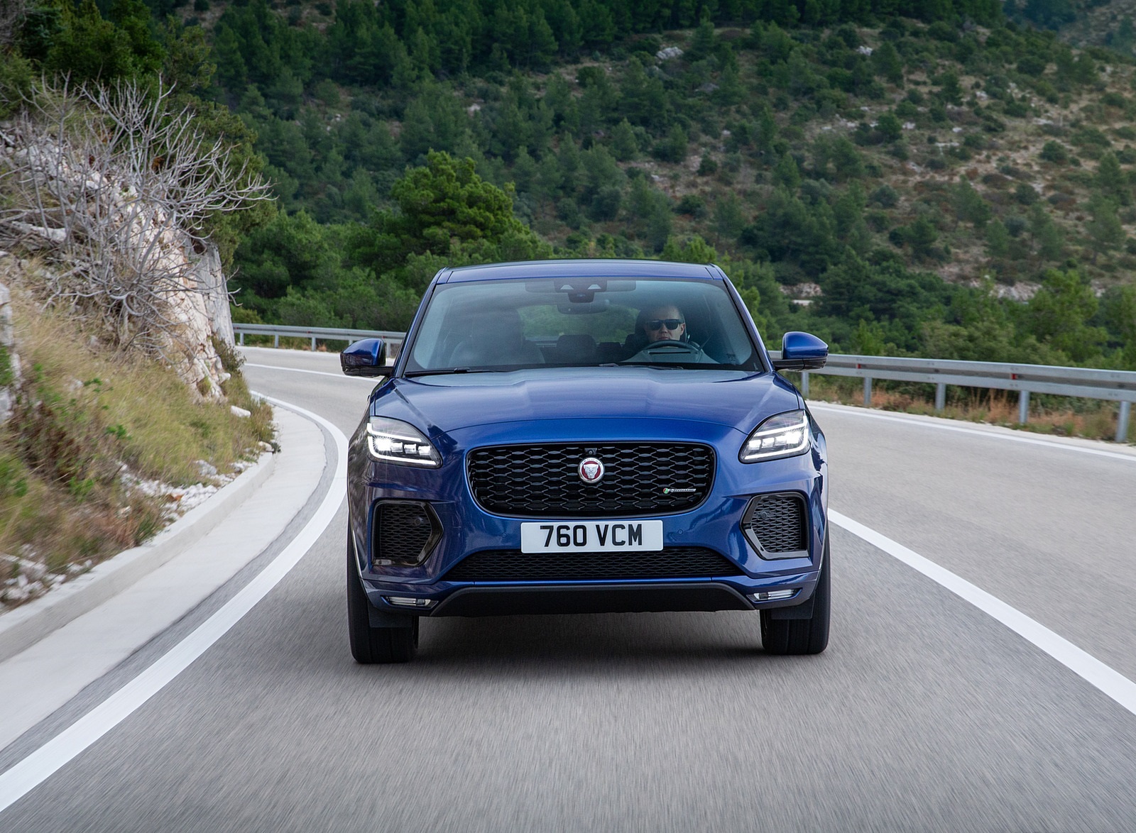 2021 Jaguar E-PACE Front Wallpapers  #2 of 57