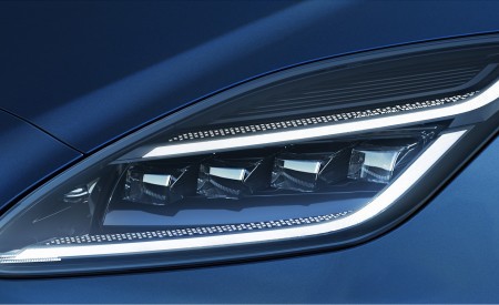 2021 Jaguar E-PACE Headlight Wallpapers 450x275 (38)