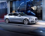 2021 Jaguar XE Front Three-Quarter Wallpapers 150x120 (3)