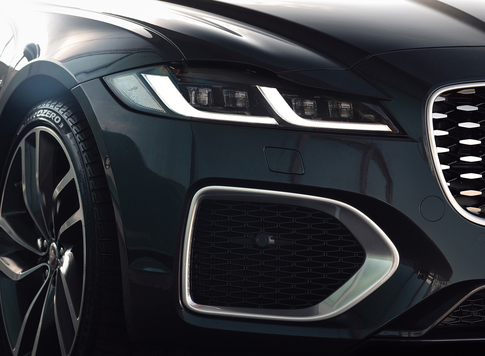 2021 Jaguar XF Sportbrake Headlight Wallpapers #31 of 50
