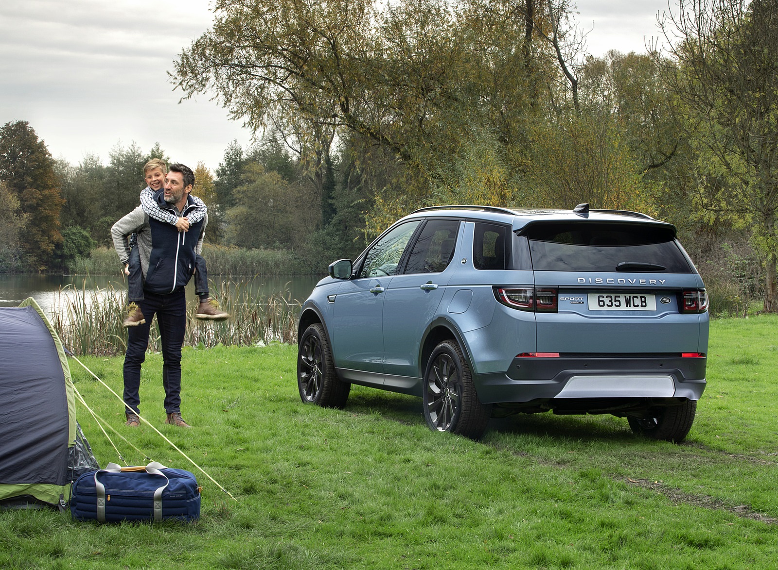 2021 Land Rover Discovery Sport P300e PHEV Rear Three-Quarter Wallpapers #10 of 16