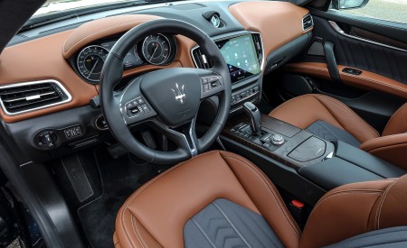 2021 Maserati Ghibli SQ4 GranLusso Interior Front Seats Wallpapers 450x275 (23)