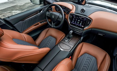 2021 Maserati Ghibli SQ4 GranLusso Interior Front Seats Wallpapers 450x275 (24)