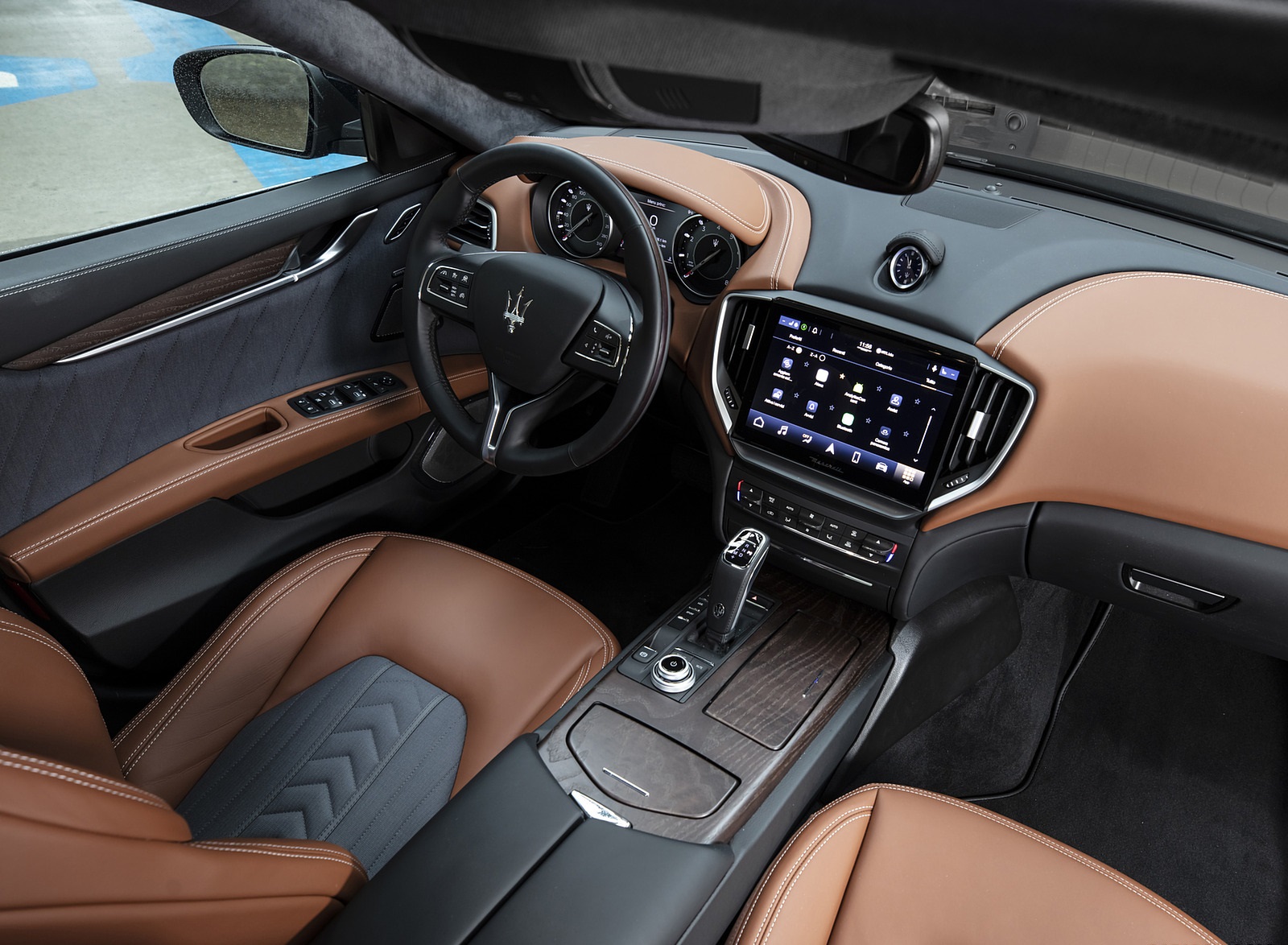 Maserati Ghibli 2021