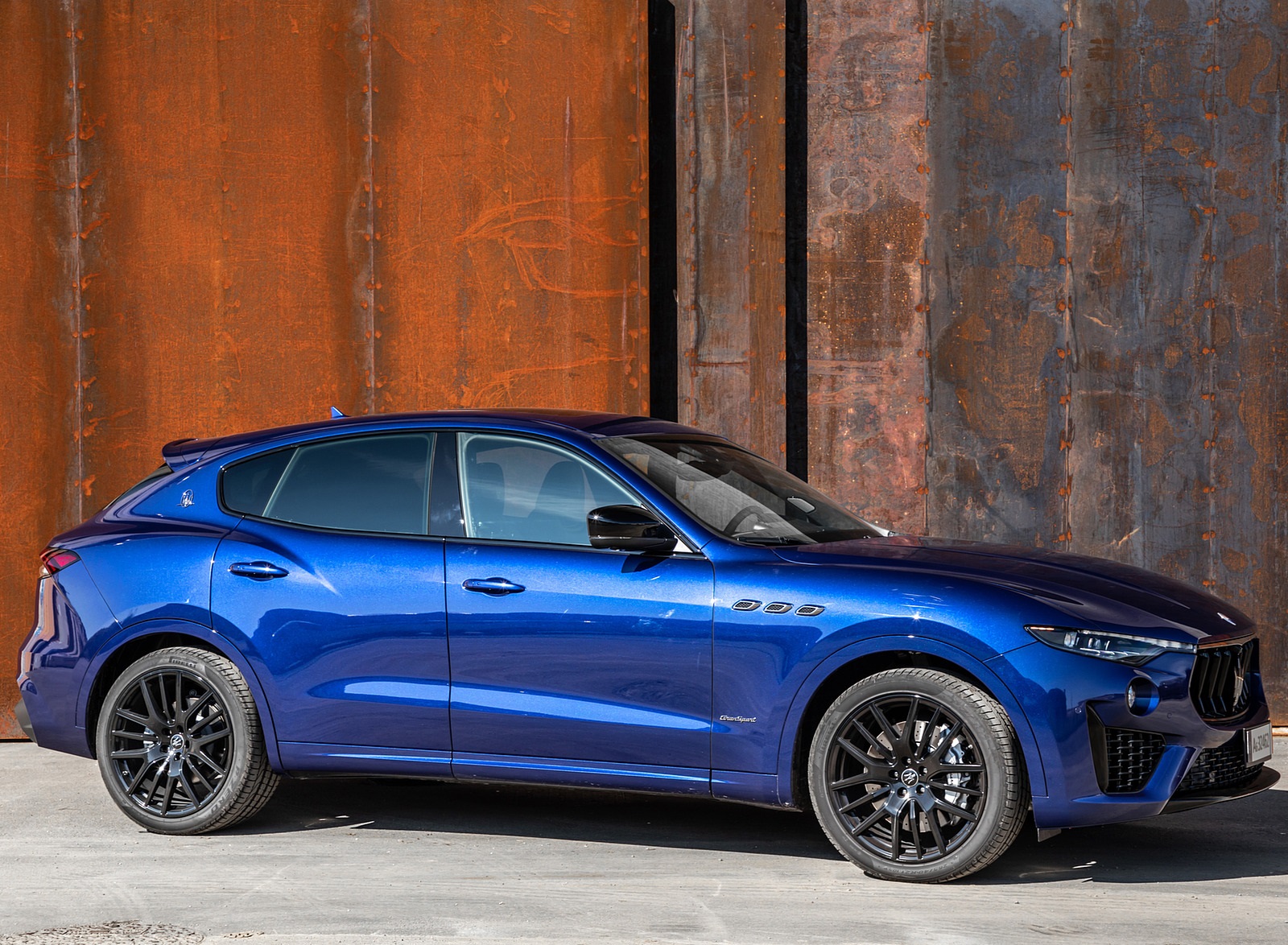 2021 Maserati Levante GranSport Side Wallpapers #14 of 25