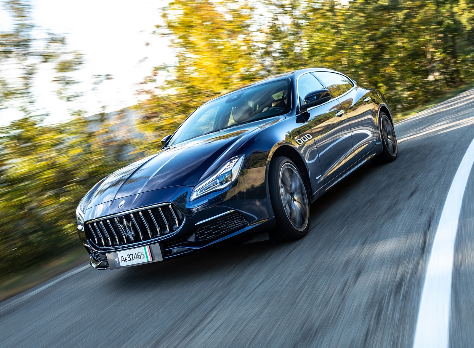 2021 Maserati Quattroporte SQ4 GranLusso Front Three-Quarter Wallpapers (5)