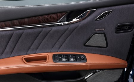 2021 Maserati Quattroporte SQ4 GranLusso Interior Detail Wallpapers 450x275 (15)
