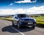 2021 Mercedes-Benz GLC 300 e Plug-In Hybrid (UK-Spec) Front Three-Quarter Wallpapers 150x120 (9)