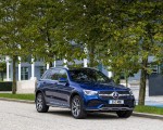 2021 Mercedes-Benz GLC 300 e Plug-In Hybrid (UK-Spec) Front Three-Quarter Wallpapers 150x120