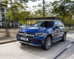 2021 Mercedes-Benz GLC 300 e Plug-In Hybrid (UK-Spec) Front Three-Quarter Wallpapers 150x120