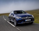 2021 Mercedes-Benz GLC 300 e Plug-In Hybrid (UK-Spec) Front Three-Quarter Wallpapers 150x120 (14)