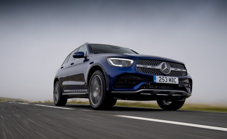 2021 Mercedes-Benz GLC 300 e Plug-In Hybrid (UK-Spec) Front Wallpapers 450x275 (18)