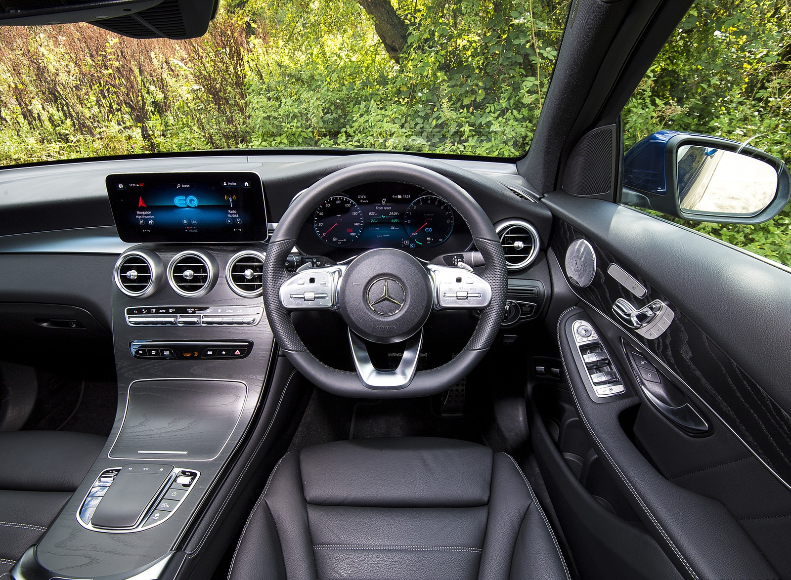 2021 Mercedes-Benz GLC 300 e Plug-In Hybrid (UK-Spec) Interior Cockpit Wallpapers #67 of 84