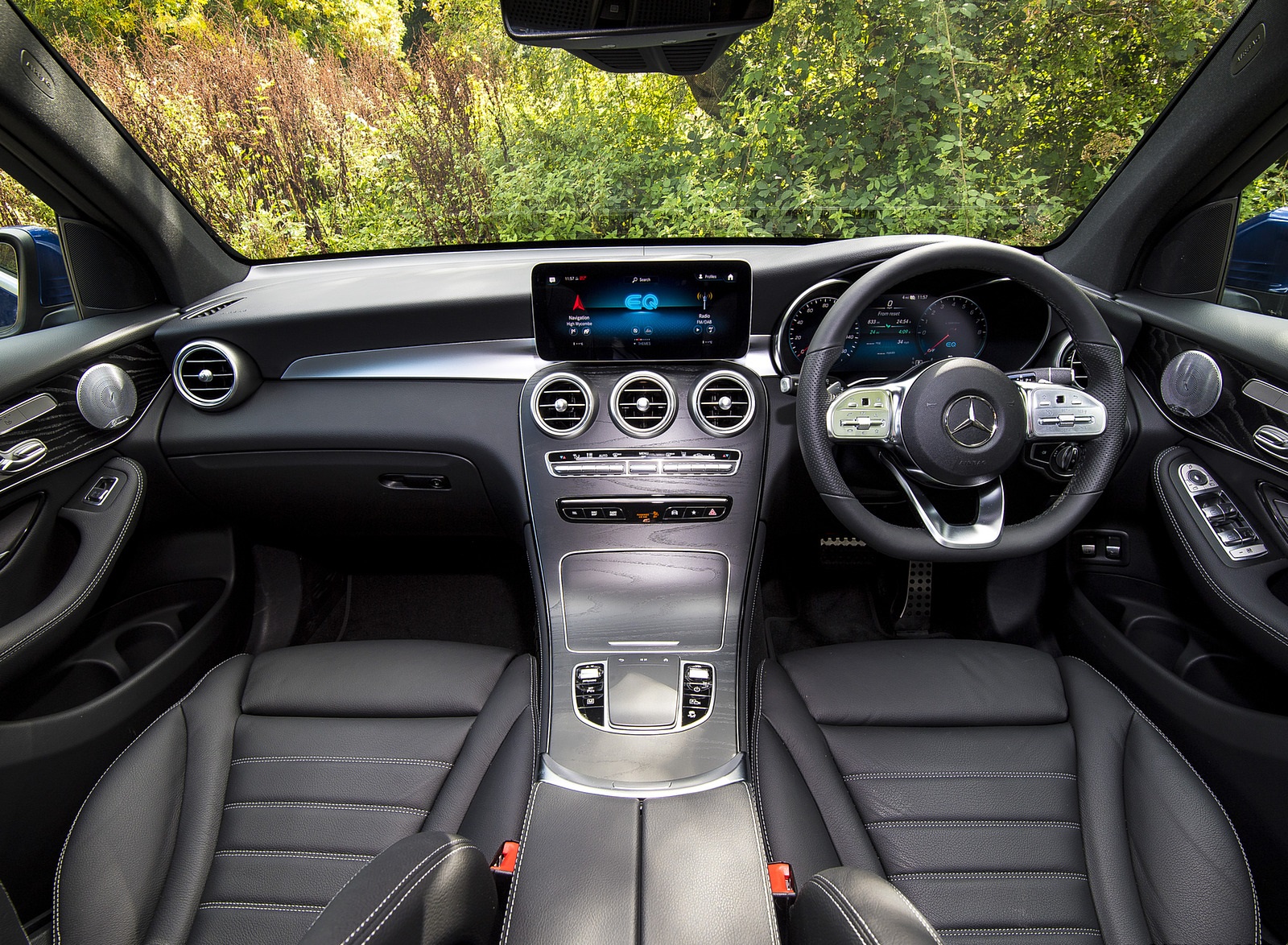 2021 Mercedes-Benz GLC 300 e Plug-In Hybrid (UK-Spec) Interior Cockpit Wallpapers #66 of 84