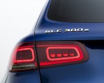 2021 Mercedes-Benz GLC 300 e Plug-In Hybrid (UK-Spec) Tail Light Wallpapers 150x120 (63)