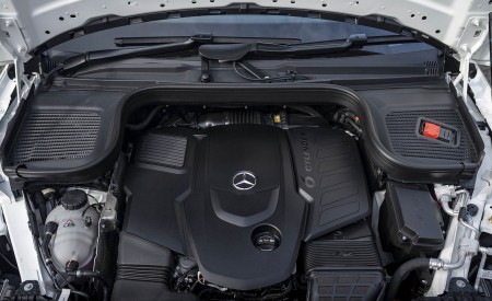 2021 Mercedes-Benz GLE Coupé 400d (UK-Spec) Engine Wallpapers 450x275 (62)