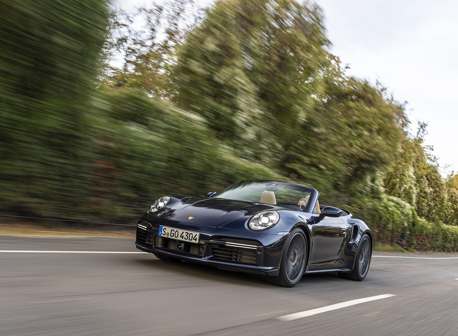 2021 Porsche 911 Turbo Cabrio (Color: Night Blue Metallic) Front Three-Quarter Wallpapers (8)