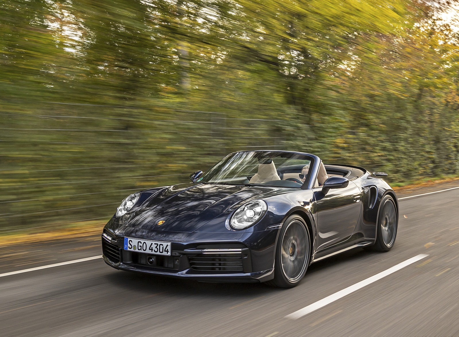 2021 Porsche 911 Turbo Cabrio (Color: Night Blue Metallic) Front Three-Quarter Wallpapers (3)