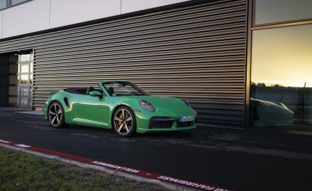 2021 Porsche 911 Turbo Cabrio (Color: Python Green) Front Three-Quarter Wallpapers 450x275 (27)