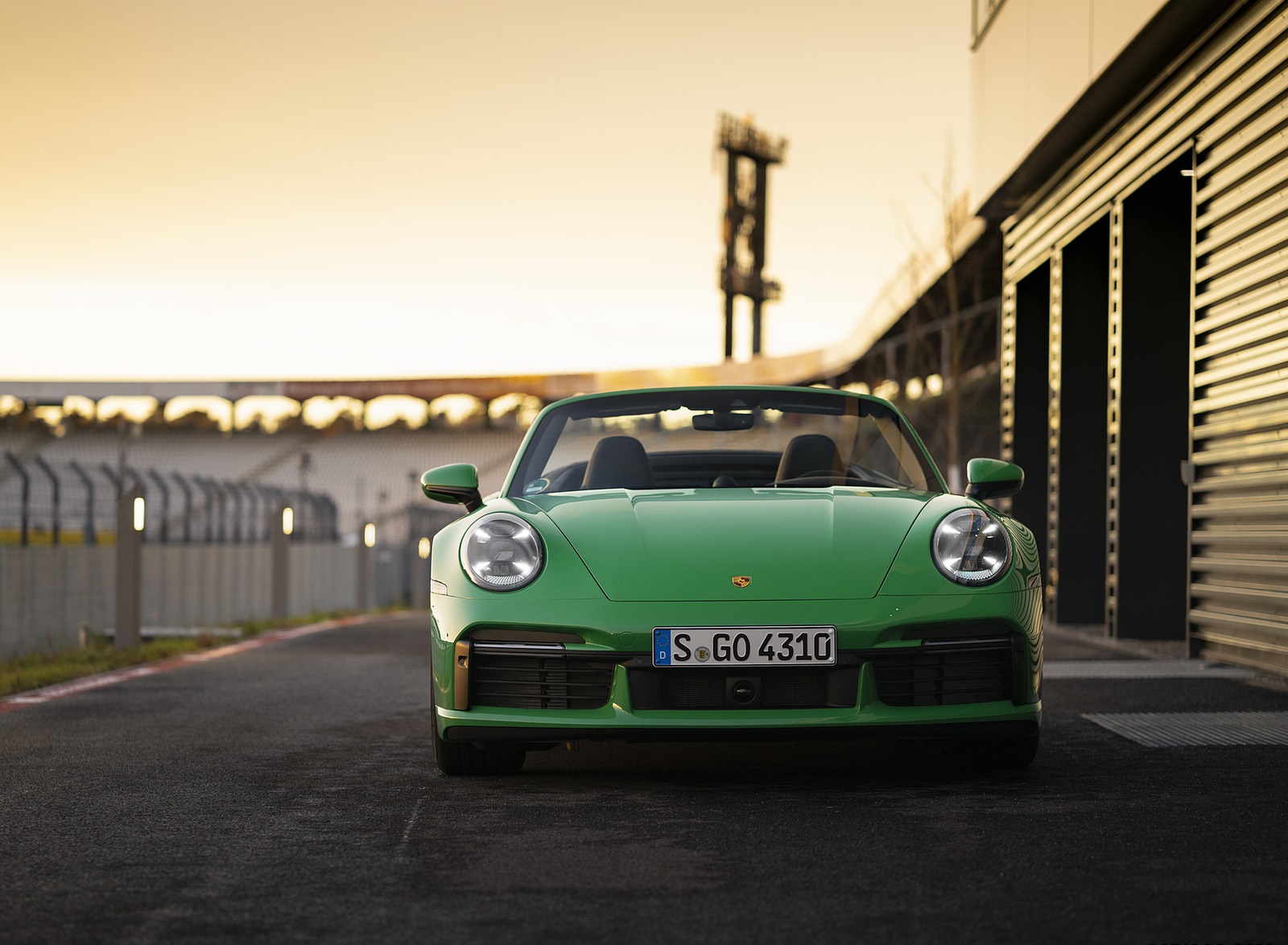 2021 Porsche 911 Turbo Cabrio (Color: Python Green) Front Wallpapers #22 of 49