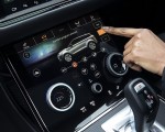 2021 Range Rover Evoque P300e PHEV Central Console Wallpapers 150x120 (54)