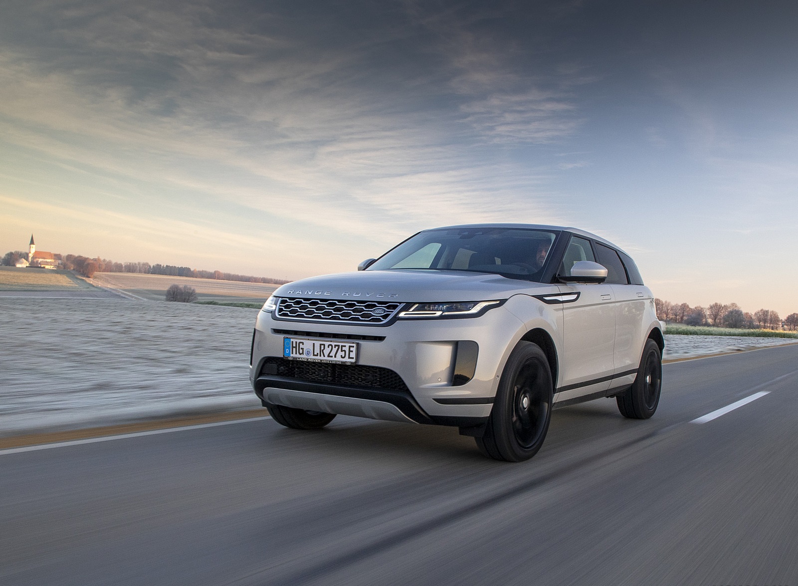 2021 Range Rover Evoque PHEV Front Three-Quarter Wallpapers (3)