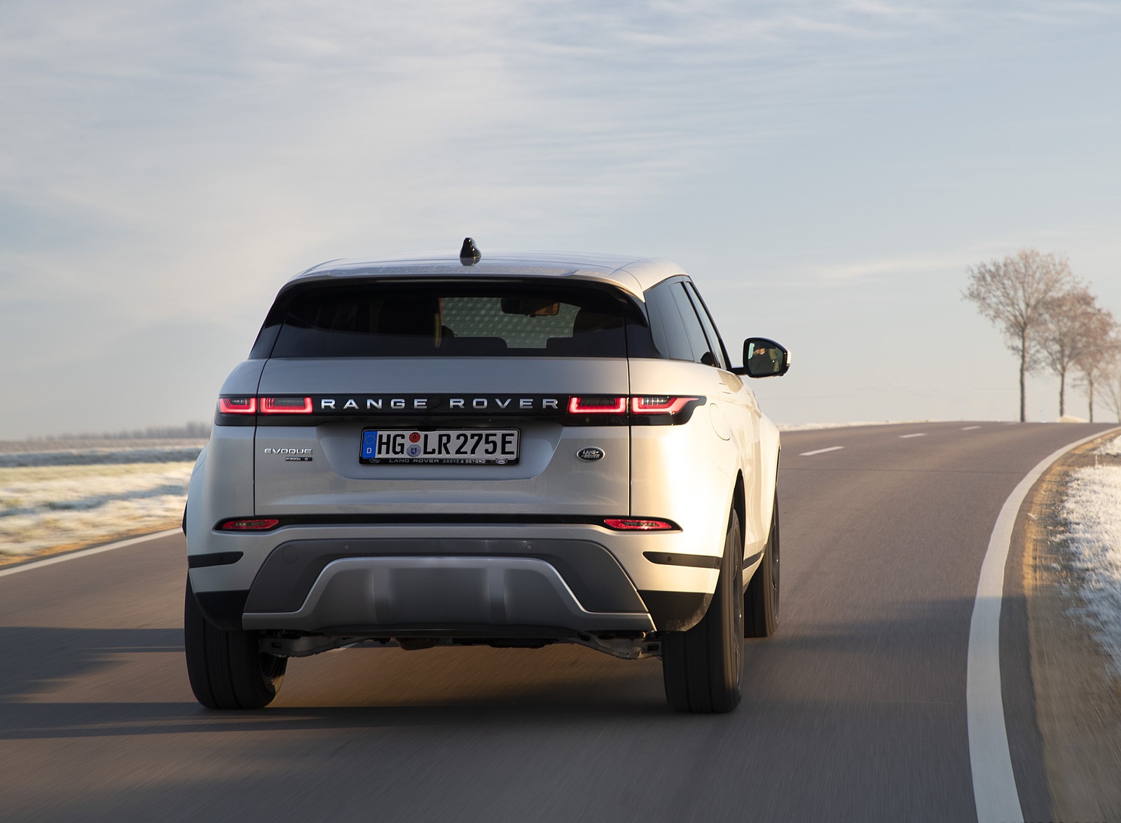 2021 Range Rover Evoque PHEV Rear Wallpapers (5)