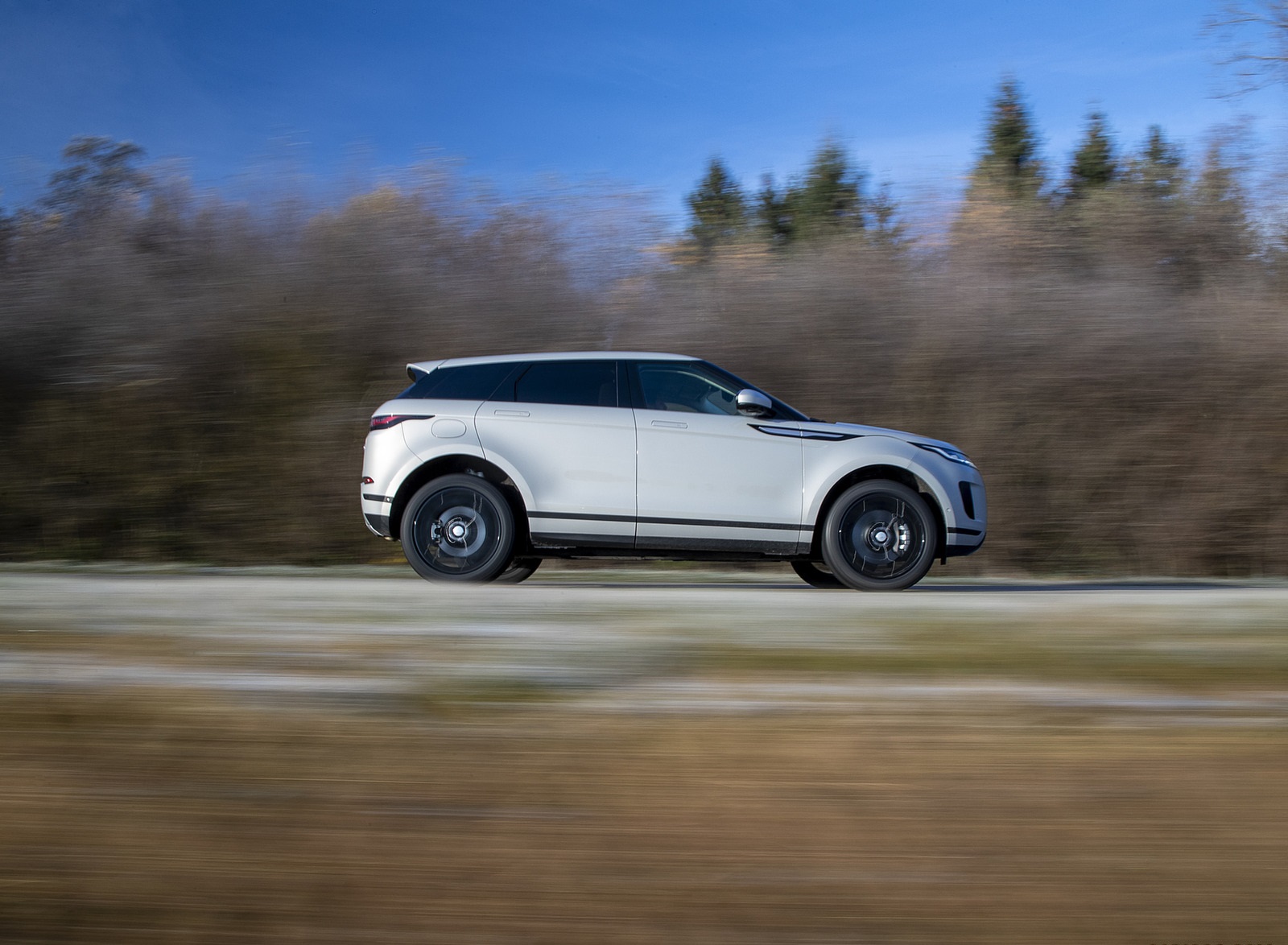 2021 Range Rover Evoque PHEV Side Wallpapers (9)