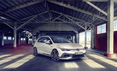 2021 Volkswagen Golf GTI Clubsport Front Three-Quarter Wallpapers 450x275 (3)