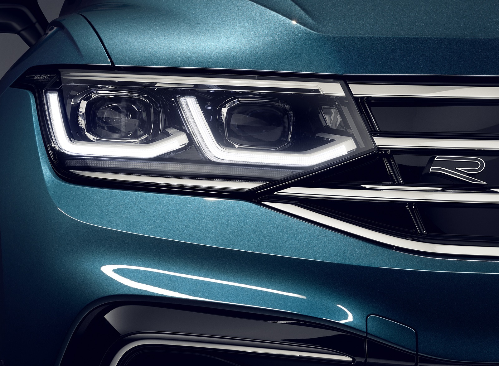 2021 Volkswagen Tiguan Headlight Wallpapers #39 of 49
