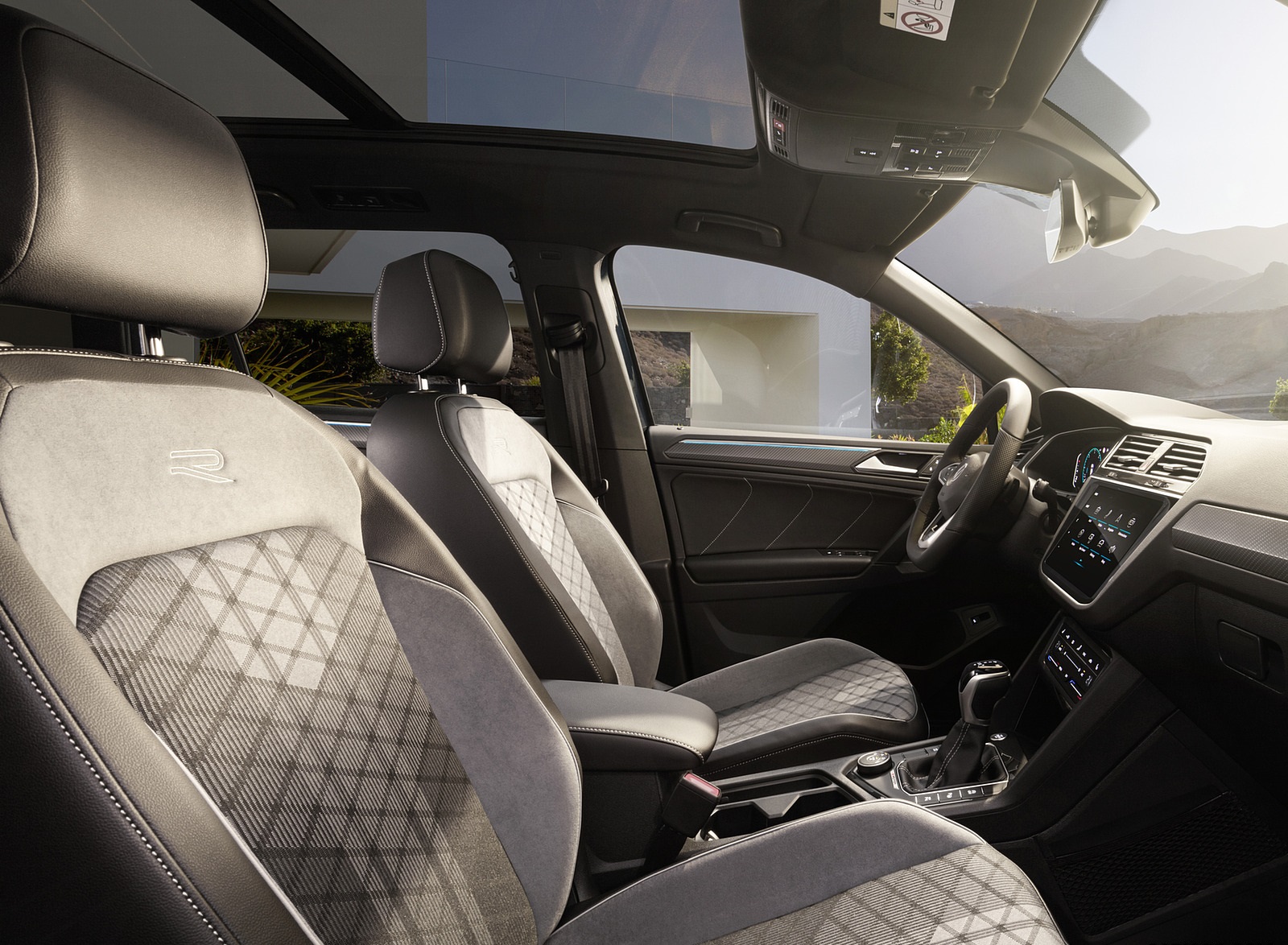 2021 Volkswagen Tiguan Interior Seats Wallpapers #41 of 49