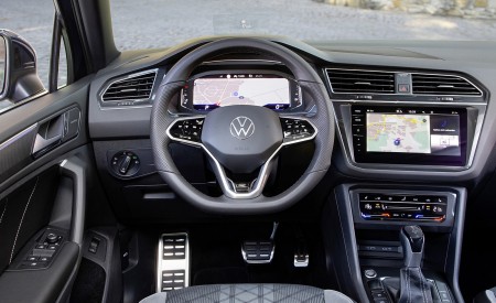 2021 Volkswagen Tiguan R-Line Interior Cockpit Wallpapers 450x275 (13)