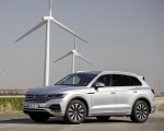 2021 Volkswagen Touareg eHybrid Front Three-Quarter Wallpapers 150x120