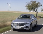 2021 Volkswagen Touareg eHybrid Front Wallpapers  150x120 (12)