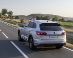 2021 Volkswagen Touareg eHybrid Rear Three-Quarter Wallpapers  150x120 (5)