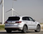 2021 Volkswagen Touareg eHybrid Rear Three-Quarter Wallpapers 150x120 (19)