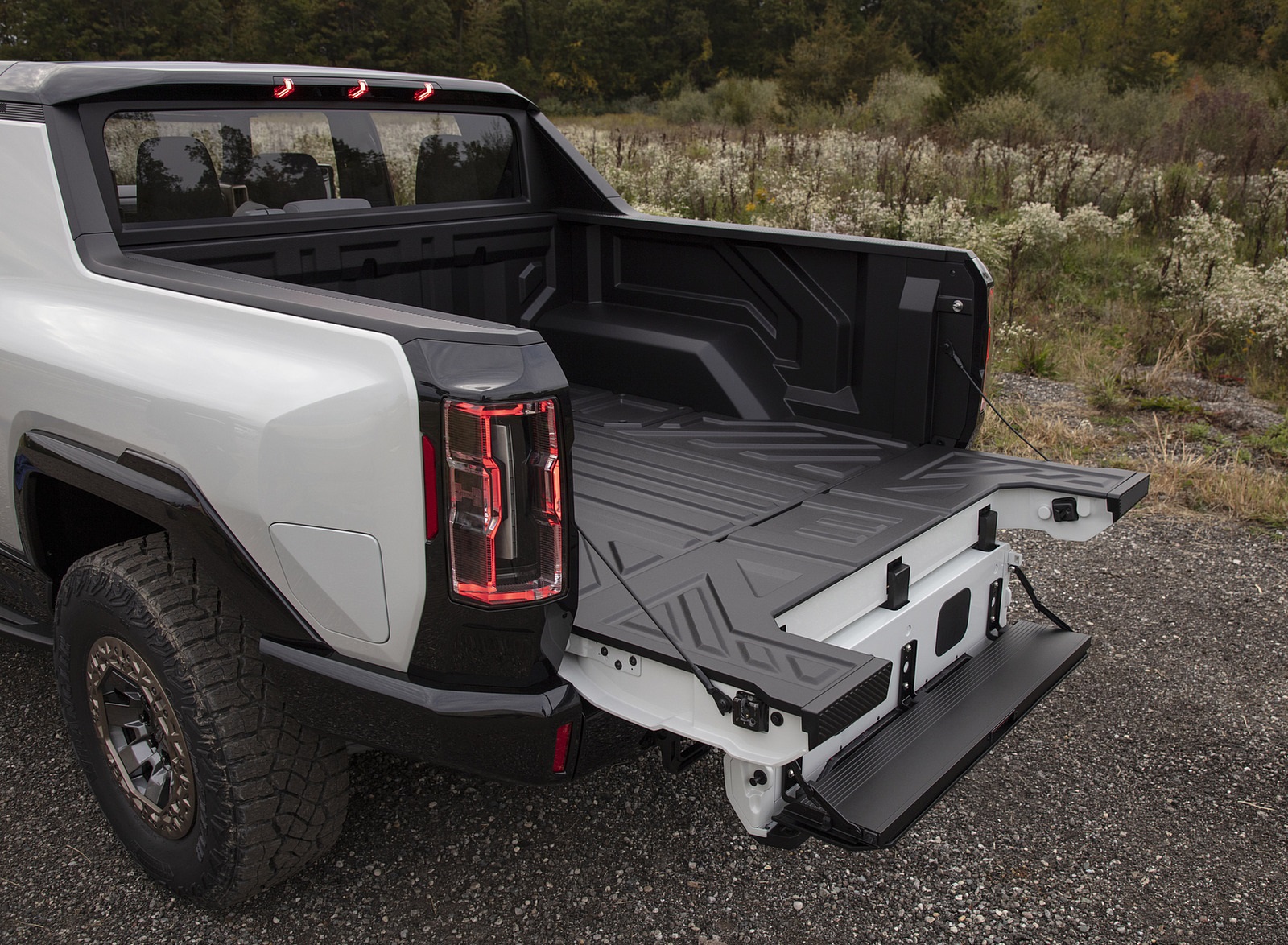 2022 GMC HUMMER EV Edition 1 Bed Wallpapers #51 of 56