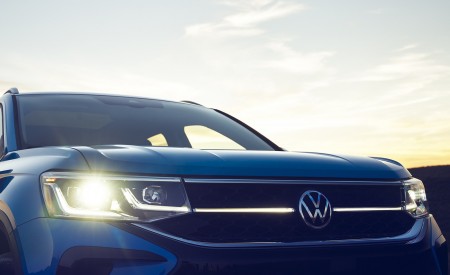 2022 Volkswagen Taos Headlight Wallpapers 450x275 (18)