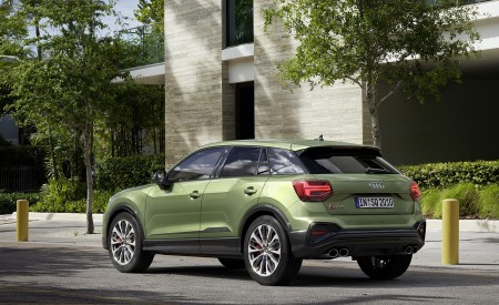 2021 Audi SQ2 (Color: Apple Green Metallic) Rear Three-Quarter Wallpapers 450x275 (5)