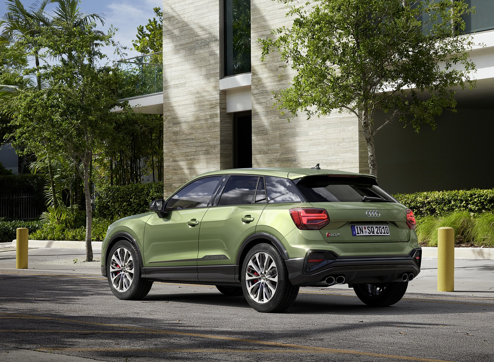 2021 Audi SQ2 (Color: Apple Green Metallic) Rear Three-Quarter Wallpapers (5)