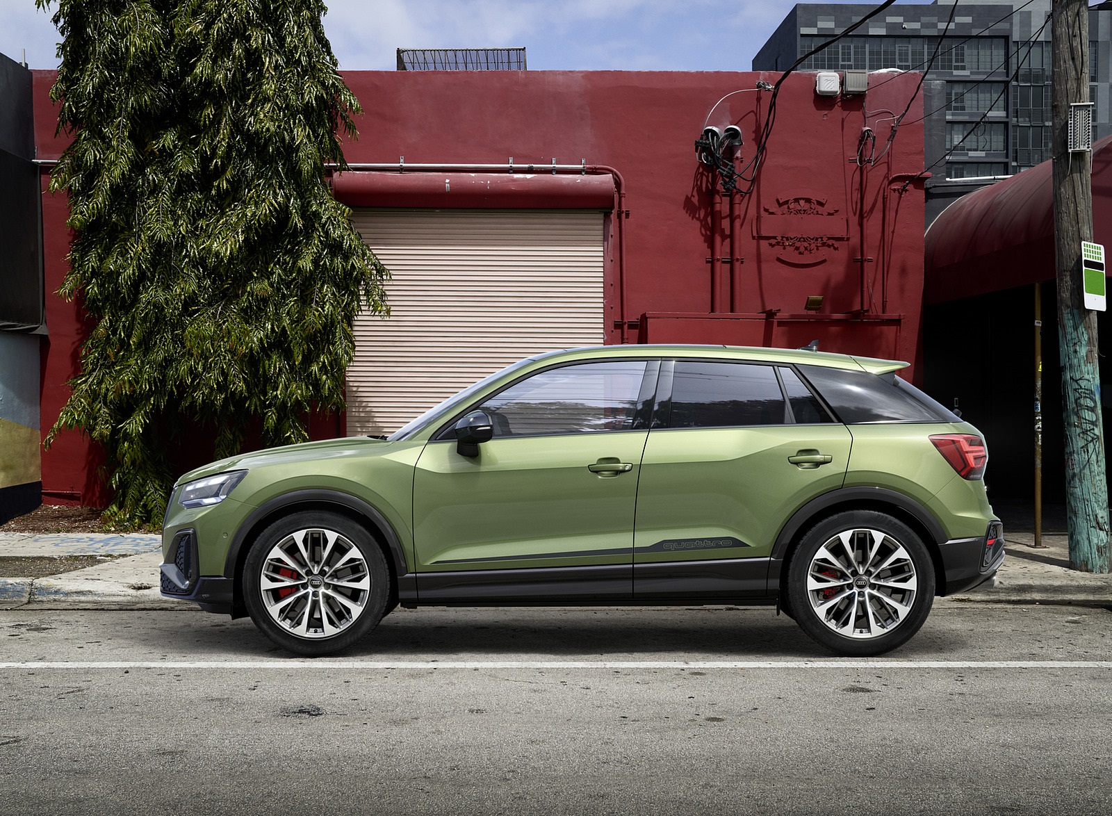 2021 Audi SQ2 (Color: Apple Green Metallic) Side Wallpapers #7 of 19