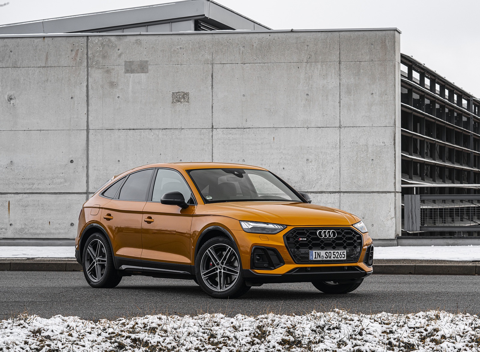 2021 Audi SQ5 Sportback TDI (Color: Dragon Orange) Front Three-Quarter Wallpapers  #9 of 58