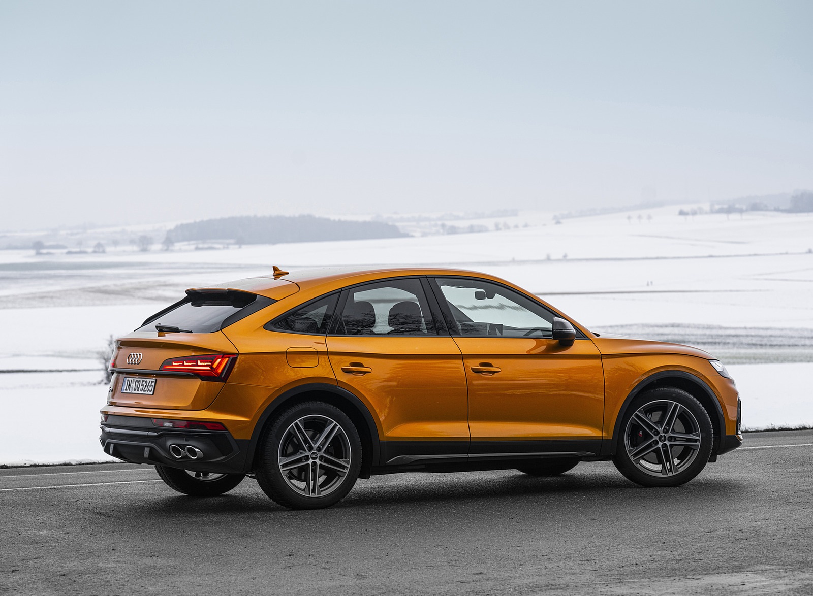 2021 Audi SQ5 Sportback TDI (Color: Dragon Orange) Rear Three-Quarter Wallpapers #6 of 58