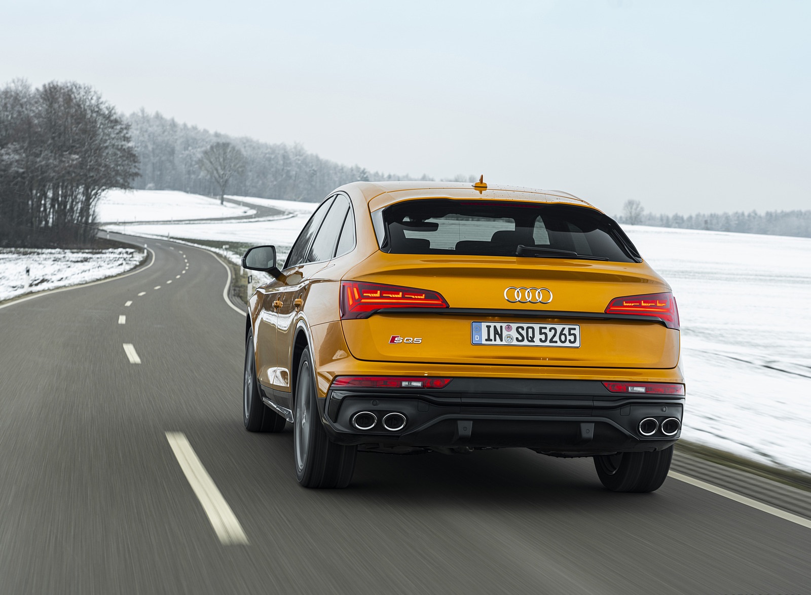 2021 Audi SQ5 Sportback TDI (Color: Dragon Orange) Rear Wallpapers #3 of 58