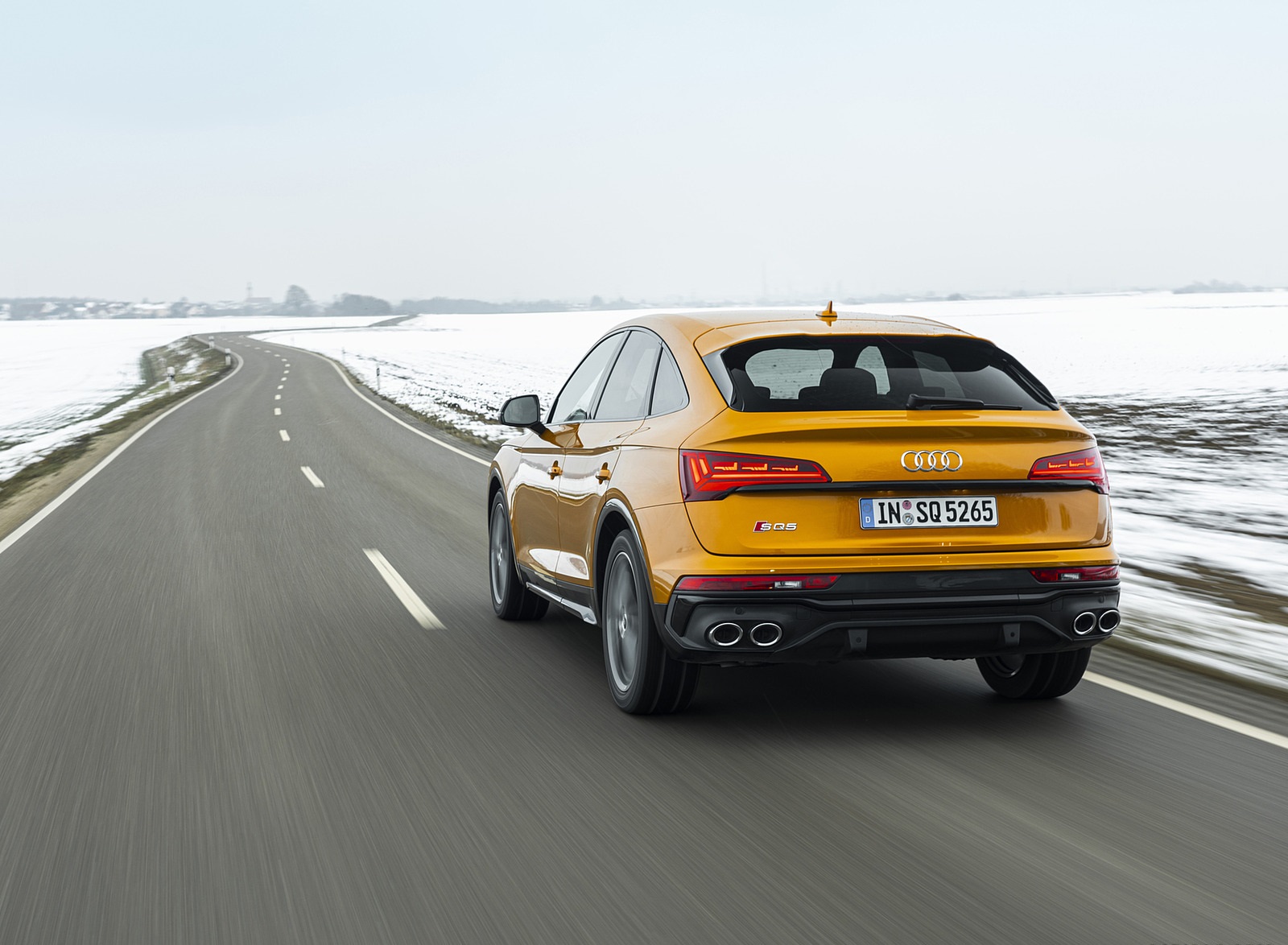 2021 Audi SQ5 Sportback TDI (Color: Dragon Orange) Rear Wallpapers #4 of 58